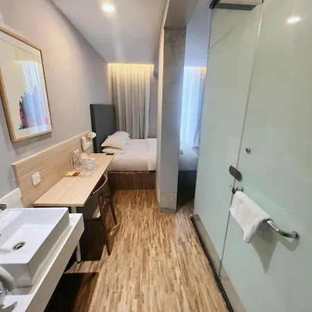 Hako Hotel Skudai Exterior photo