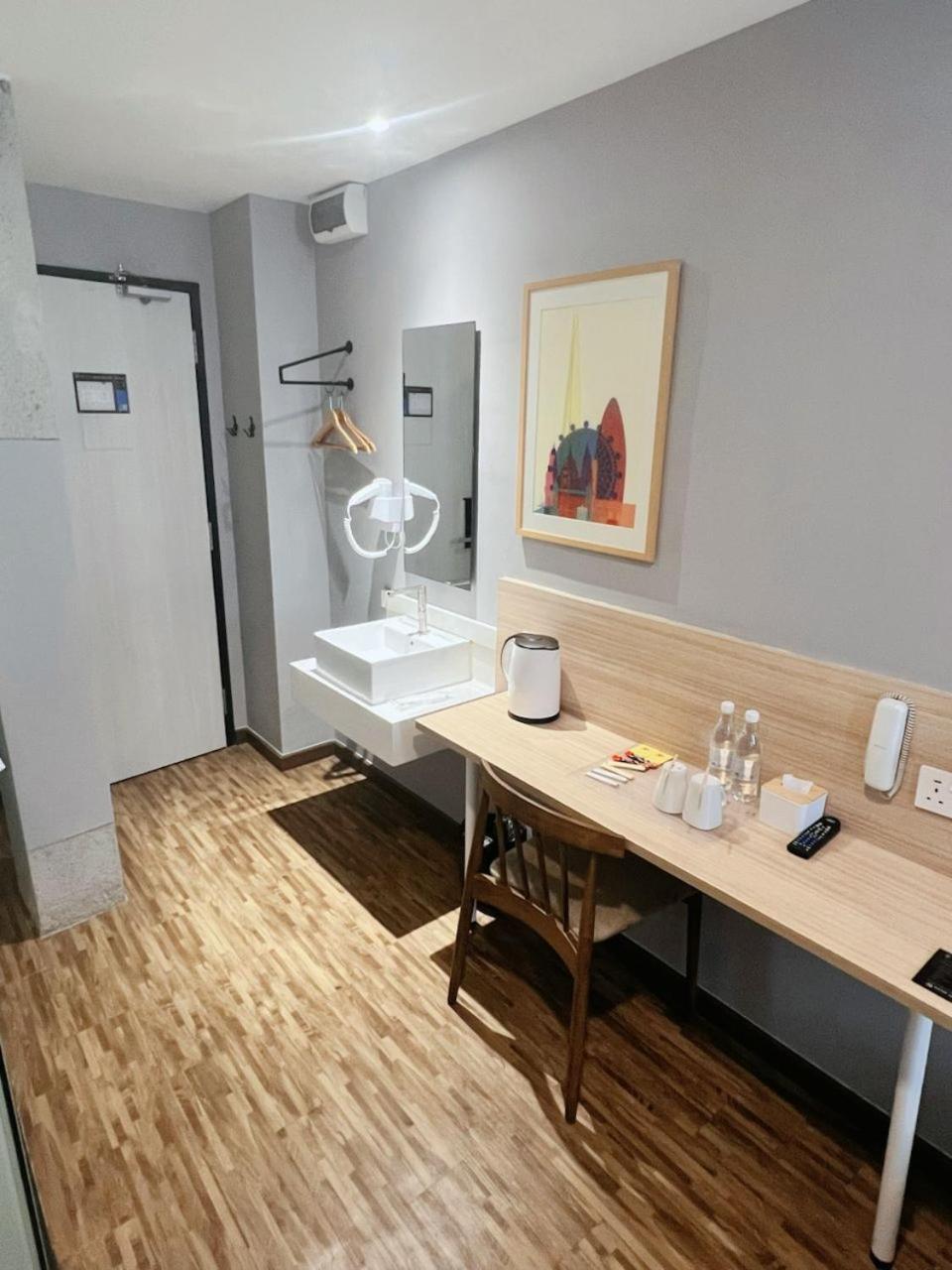 Hako Hotel 2*